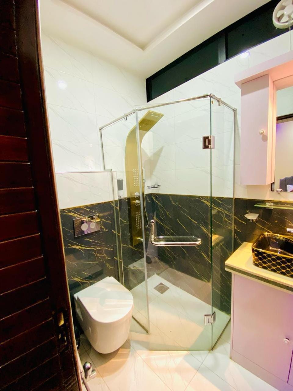 Moon Light Guest House & Hotel Bahria Town Rawalpindi Bed and Breakfast in Islamabad