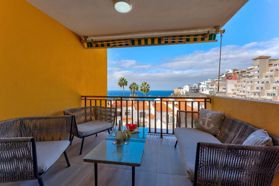 Day, Natural landscape, View (from property/room), Balcony/Terrace, Living room, Sea view