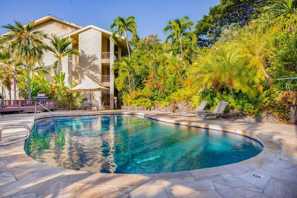 Kalanikai #112 House in Holualoa