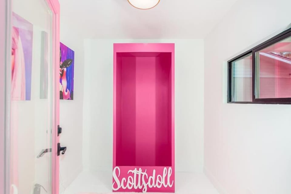 Scottsdoll Dreamhouse Walk to Old Town NEW House in Scottsdale