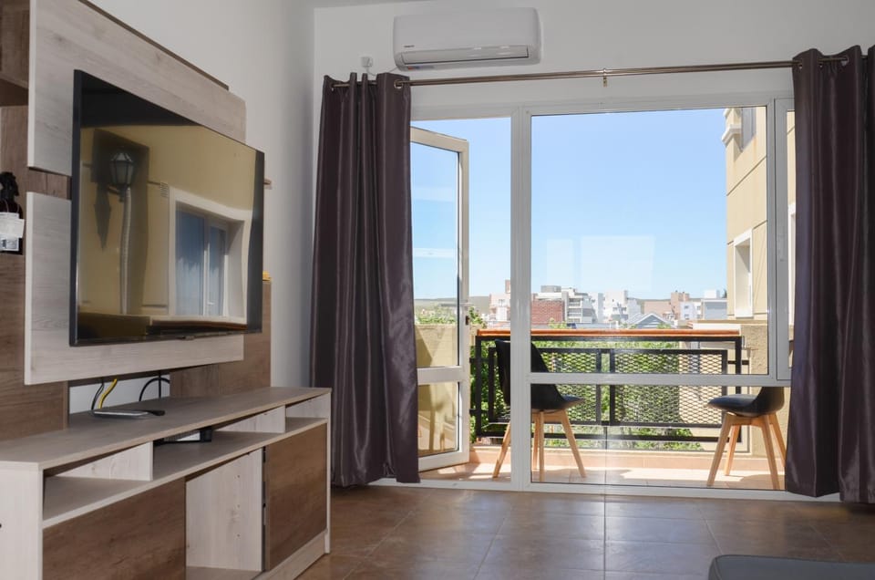 Linea Recta Sur- Huemul, departamento amplio, de 3 dormitorios a pasos del mar Apartment in Puerto Madryn