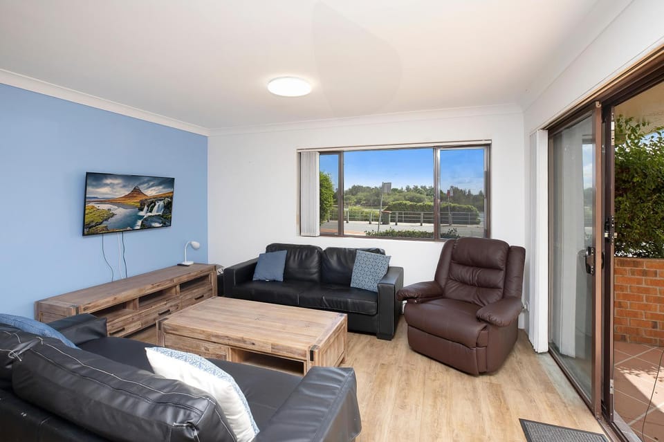 Riverview 1 Apartment in Forster