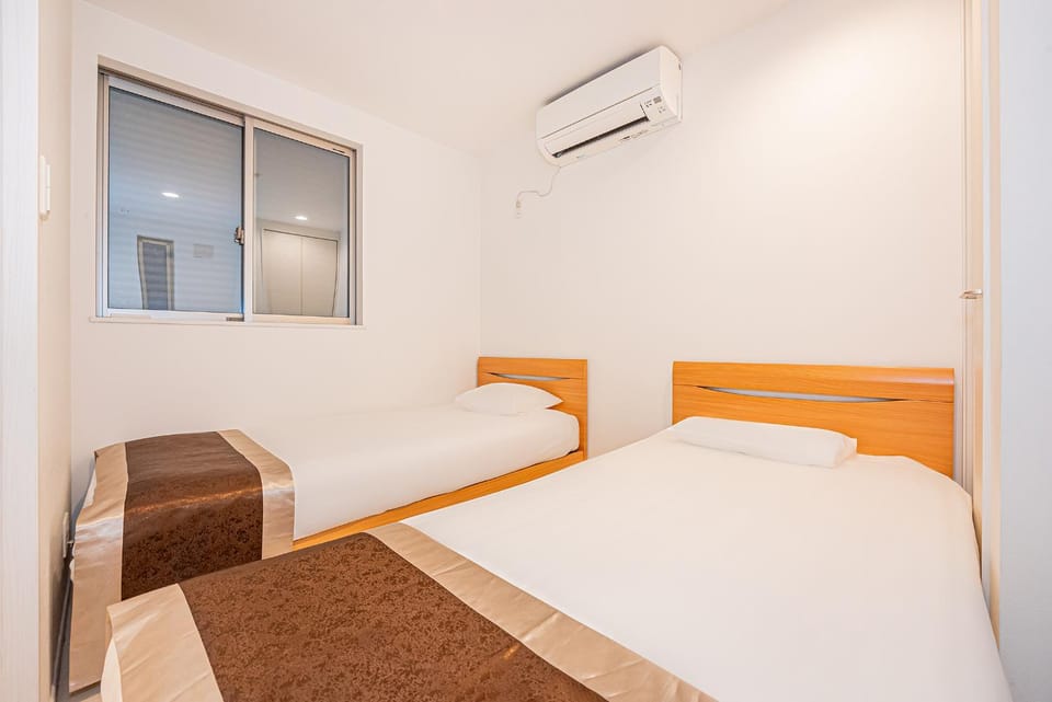 SkyTreeStayHotel2鐘ヶ淵駅から徒歩4分天井からskytreeが見えます Hotel in Chiba Prefecture