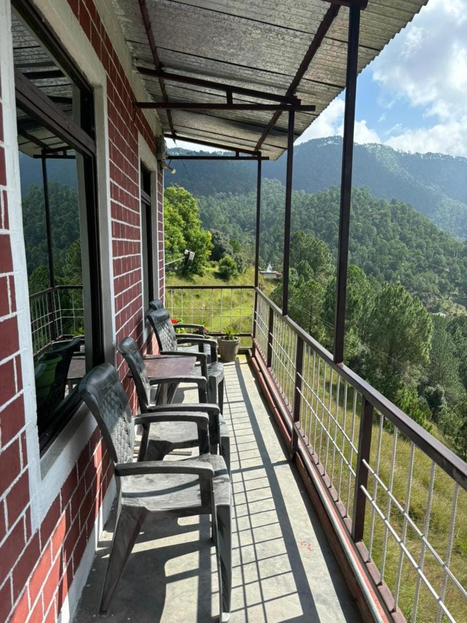 Odyssey Stays Kausani Vacation rental in Uttarakhand