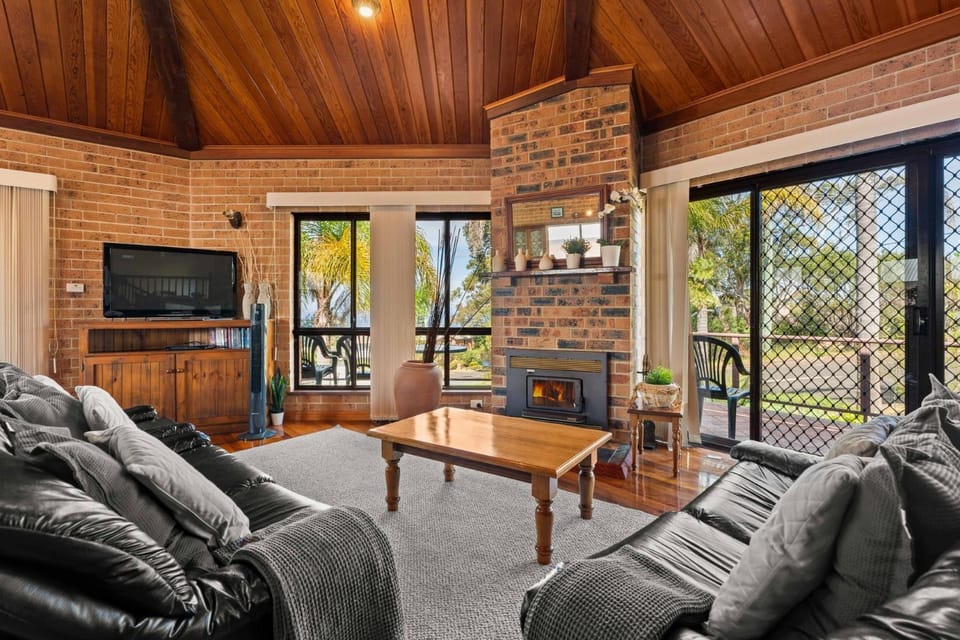 Argia Jervis Bay House in Vincentia