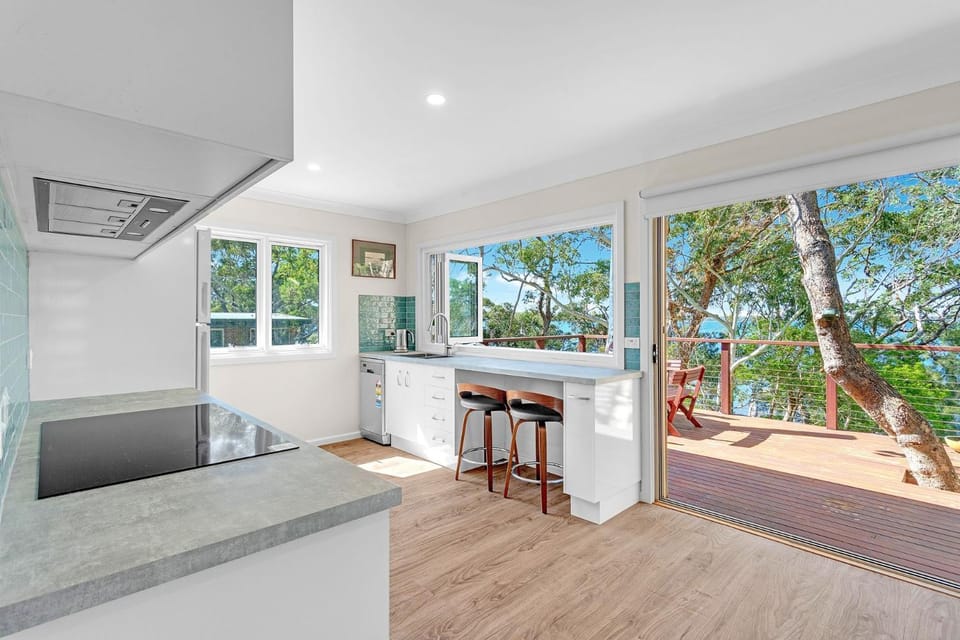 Banksia House House in Saint Georges Basin