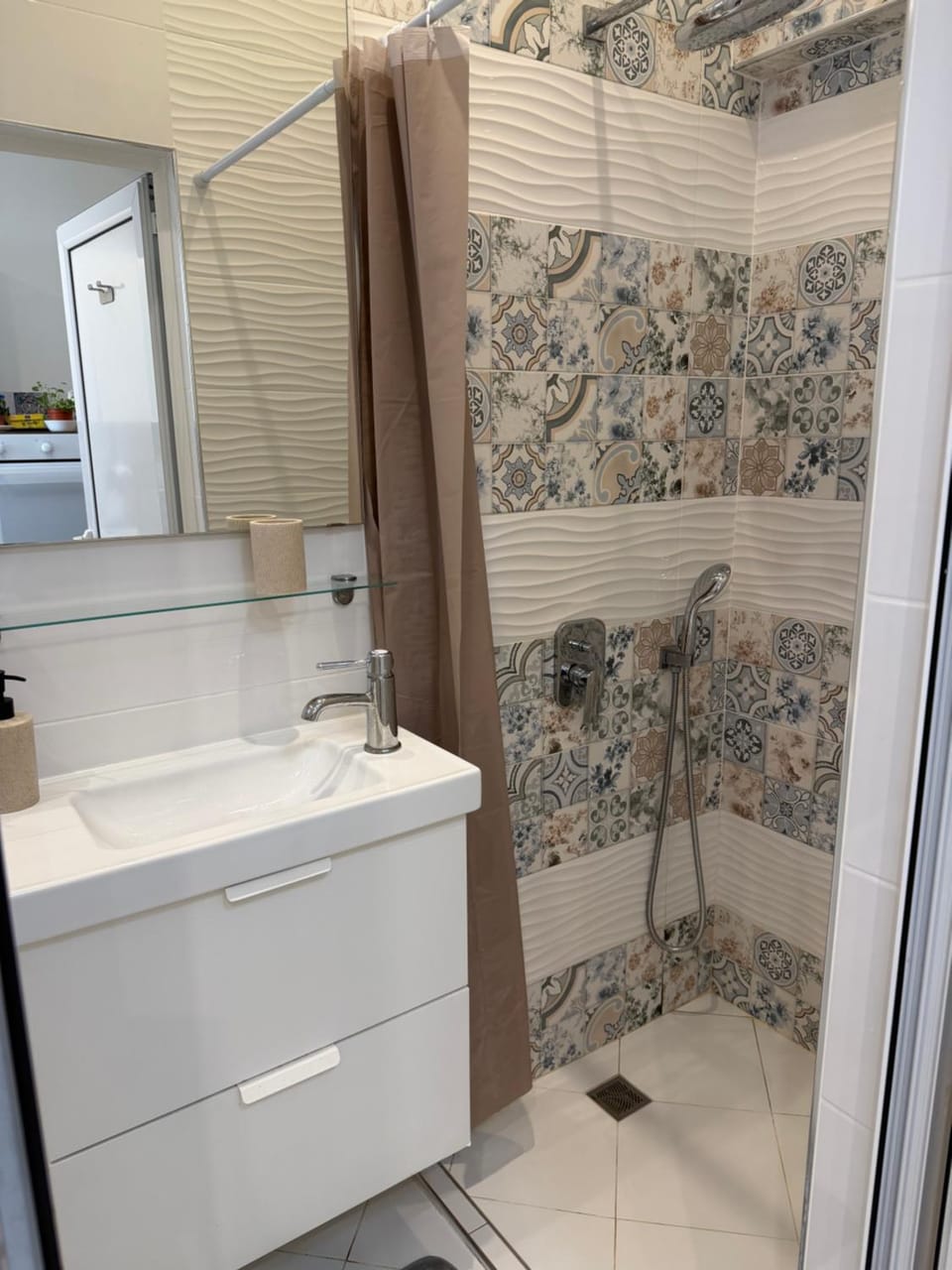 Shower, Bathroom