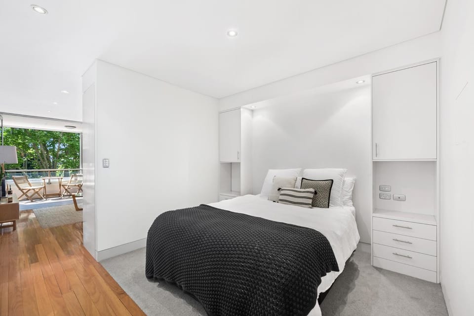 MACL119P - Potts Point Pizzazz Apartment in Sydney