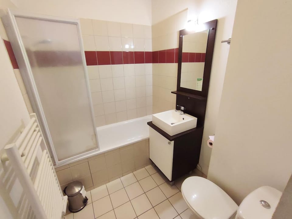 Toilet, Bathroom, Bath