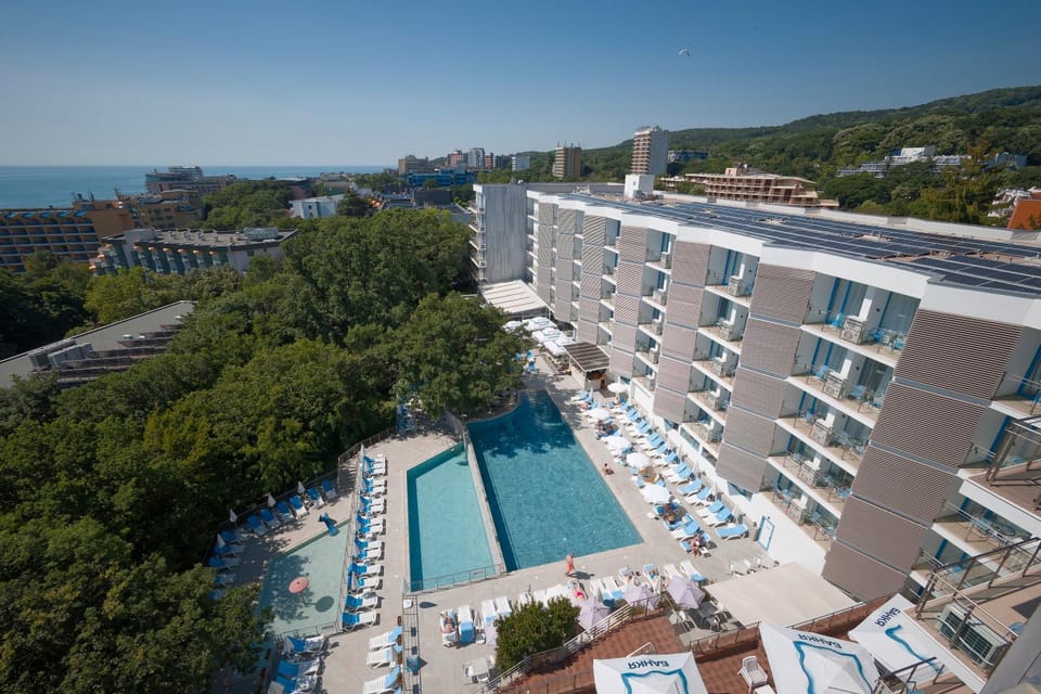 Pool view, Pool view, Swimming pool, Swimming pool, Inner courtyard view