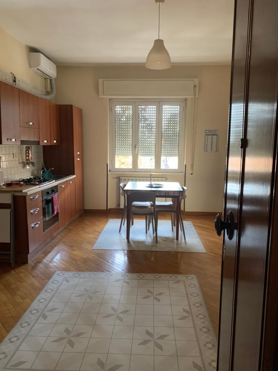 Facade/entrance, kitchen