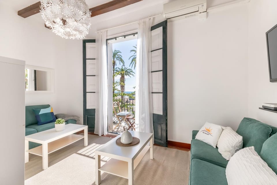 TV and multimedia, View (from property/room), Living room, air conditioner
