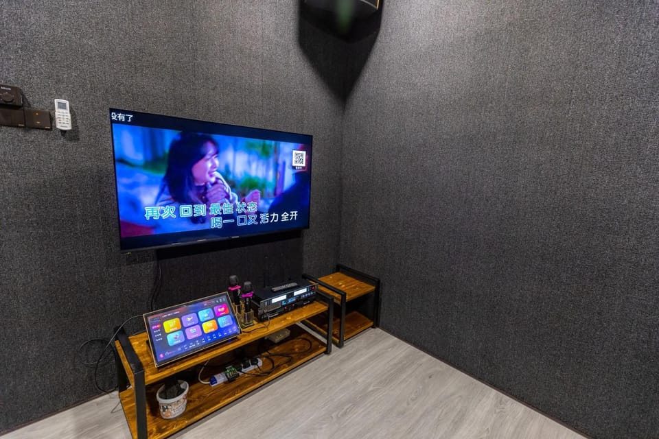 GEORGETOWN 18Px 5R4B V KTV & JACCUZI SPA & KIDS POOL & POOL TABLE NEAR USM & LAM WAH EE HOSPITAL & HAN CHIANG HIGH SCHOOL House in George Town