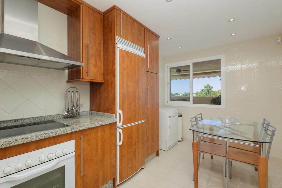 View (from property/room), Kitchen or kitchenette, Dining area, dishwasher, oven, stove