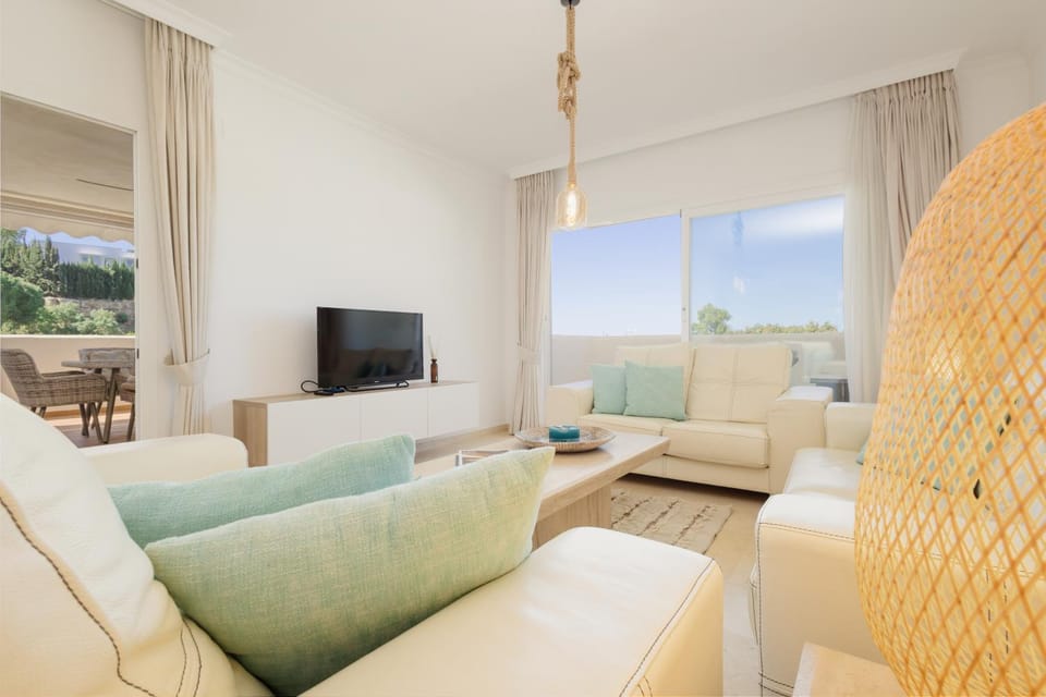 TV and multimedia, Balcony/Terrace, Living room, Seating area, Dining area, Evening entertainment