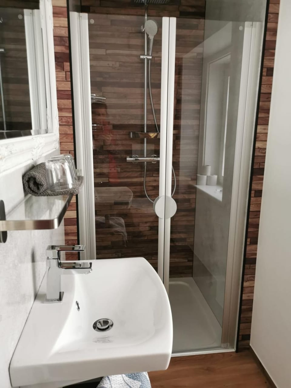Shower, Bathroom