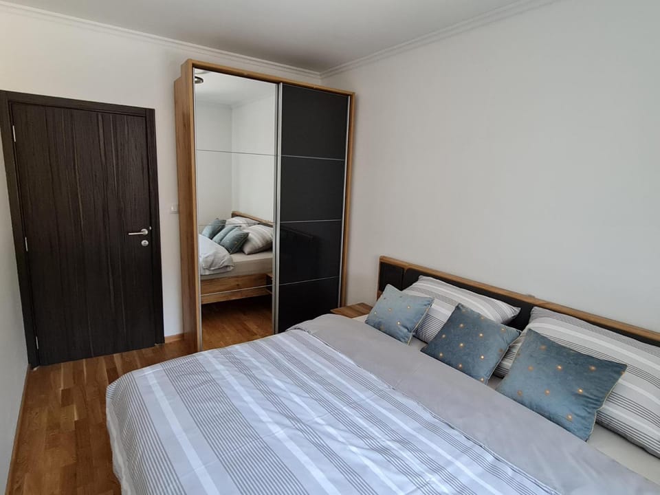 E&M Platinum Apartment in Serbia