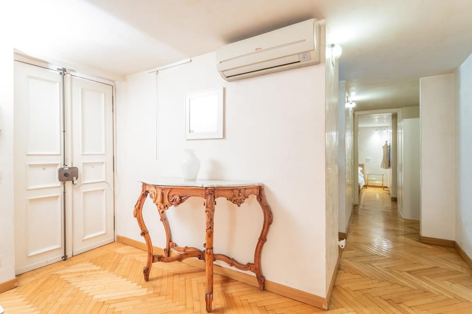 Living room, air conditioner