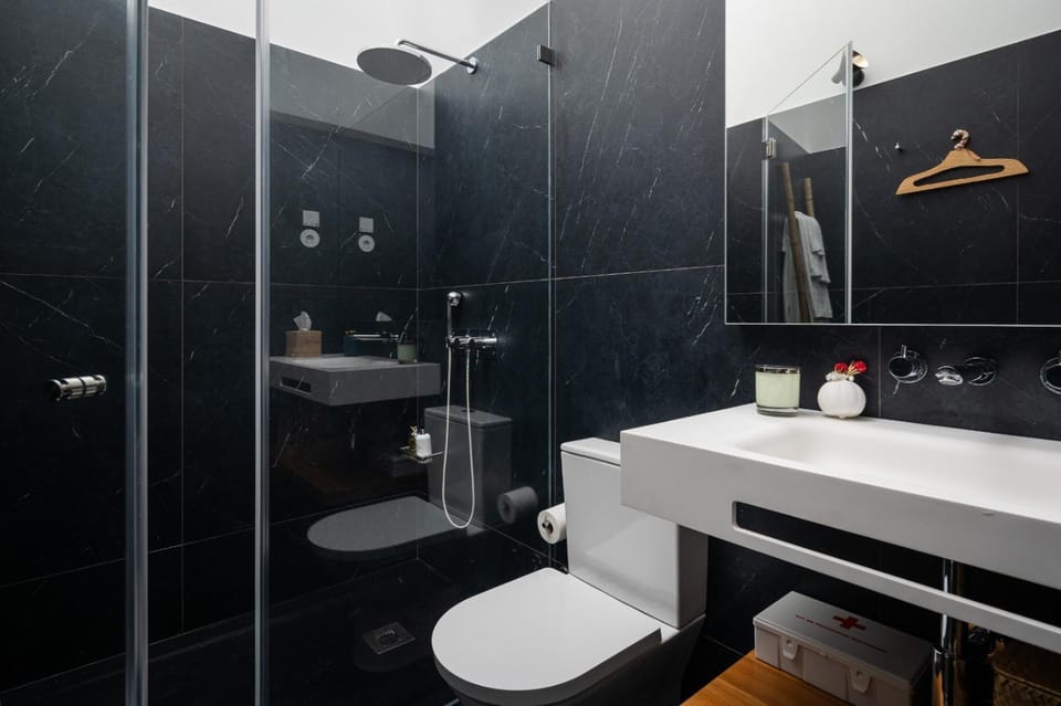 Shower, Toilet, Bathroom