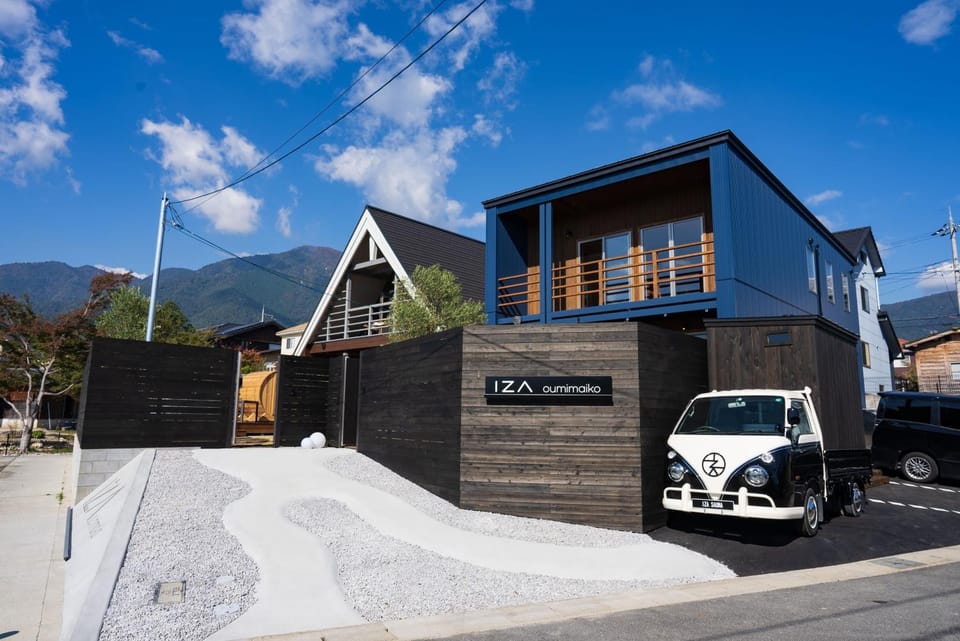 Property building, Day, Natural landscape