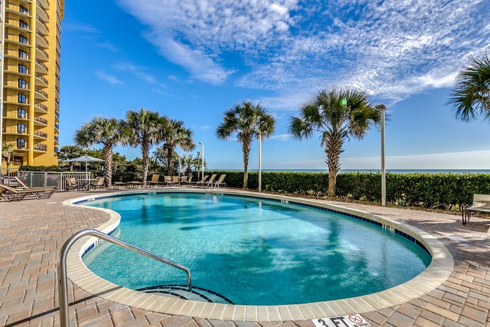 Pool view, Swimming pool