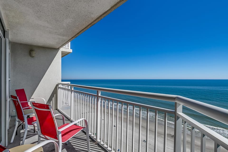View (from property/room), Balcony/Terrace, Sea view