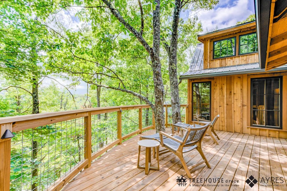Patio, Spring, Day, Natural landscape, View (from property/room), Balcony/Terrace