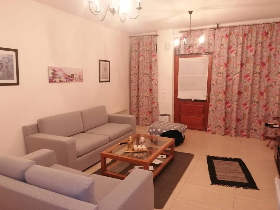 Bed, Living room, Seating area