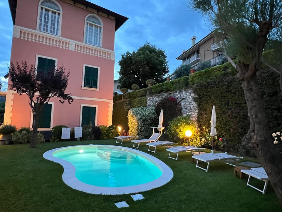 Pool view, Swimming pool