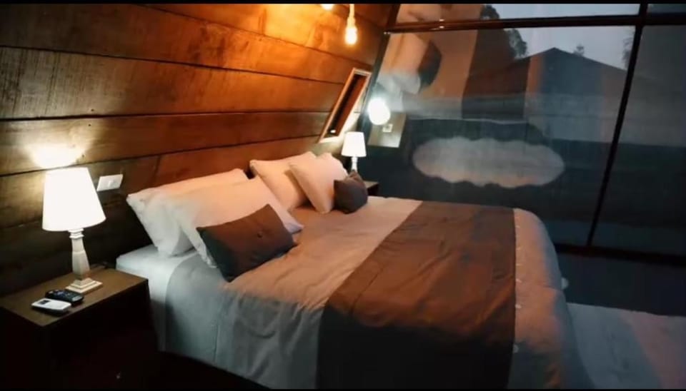Cabañas Boutique Aires del Toro, Curacaví Bed and Breakfast in Santiago Metropolitan Region