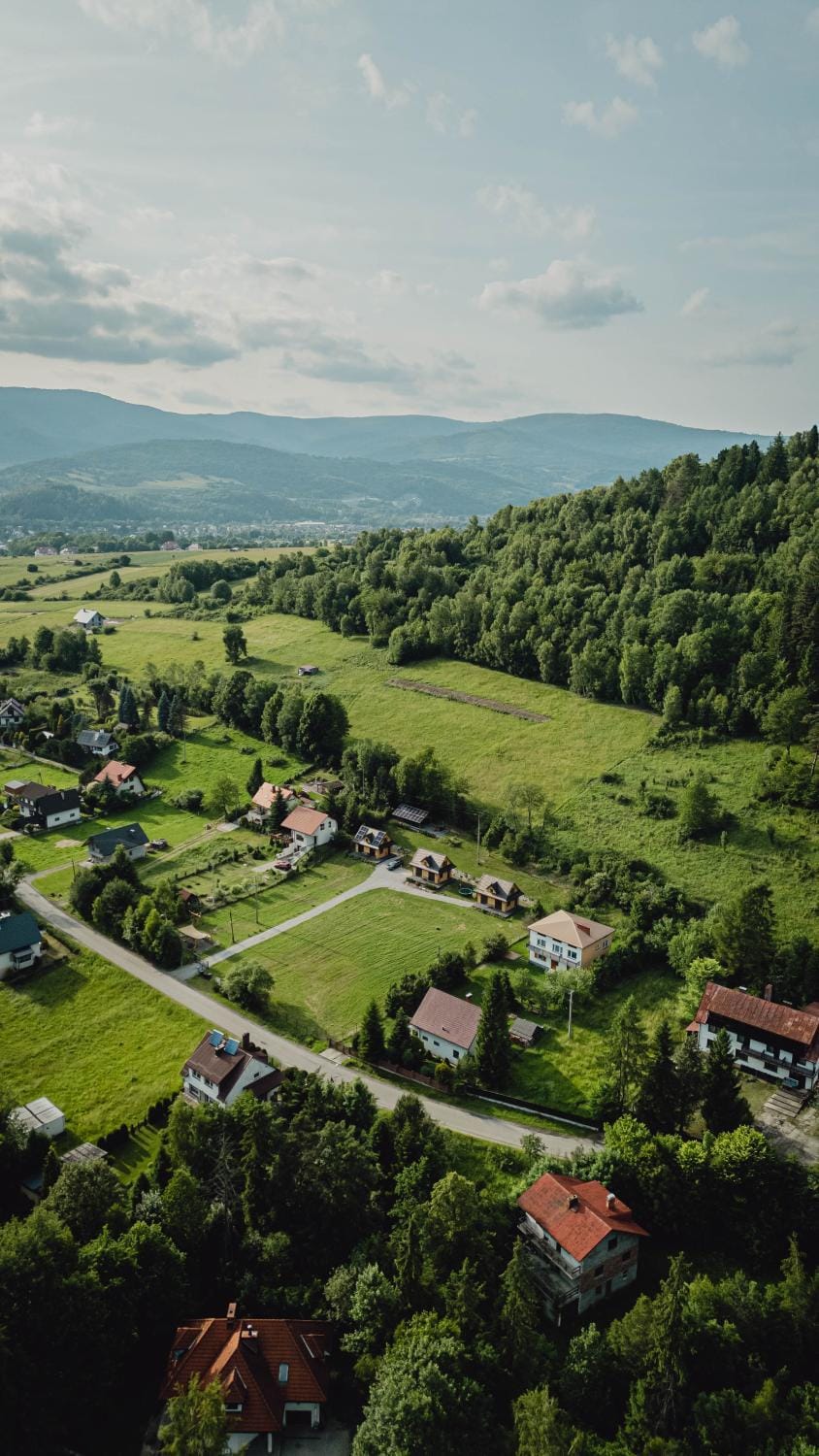 Spring, Day, Neighbourhood, Natural landscape, Bird's eye view, Mountain view, Street view, Area and facilities