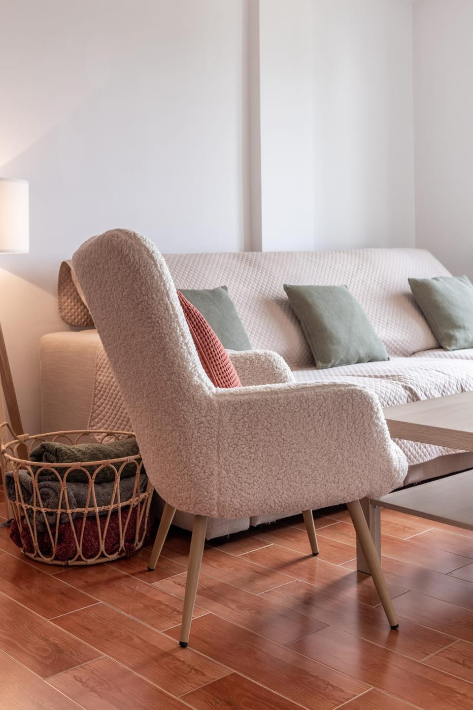 Living room, Seating area