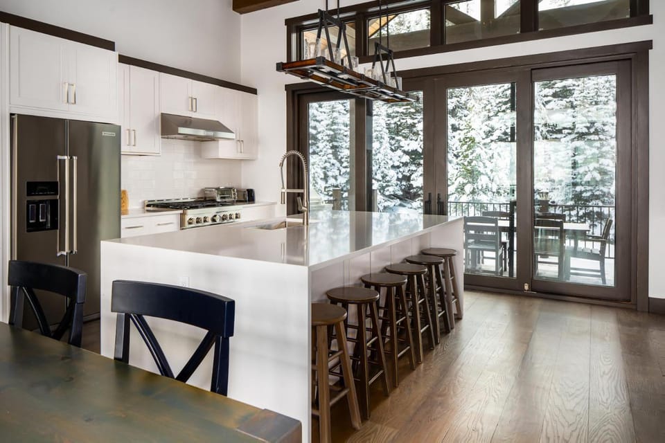 360 Chalet House in Big Sky