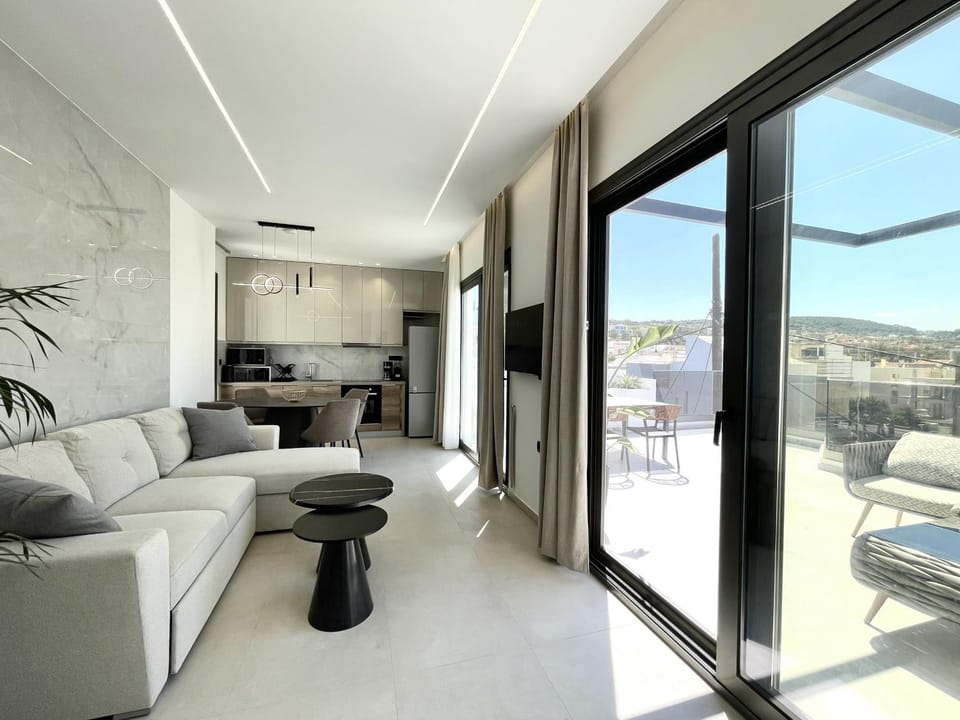Living room, Photo of the whole room, Seating area
