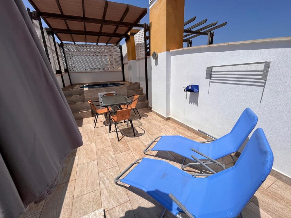 Balcony/Terrace, Seating area, Dining area