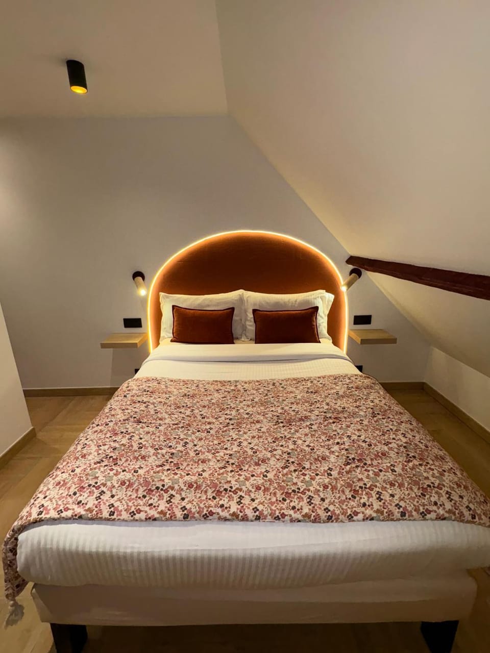 Superbe appartement avec jardin et parking privé Apartment in Île-de-France