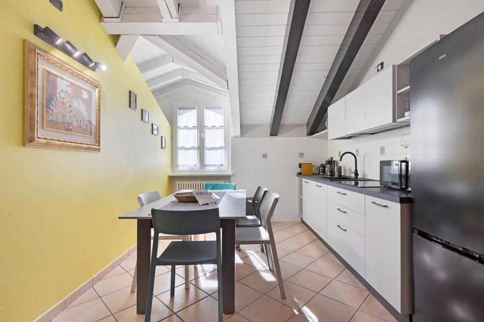 Property building, Kitchen or kitchenette, Living room