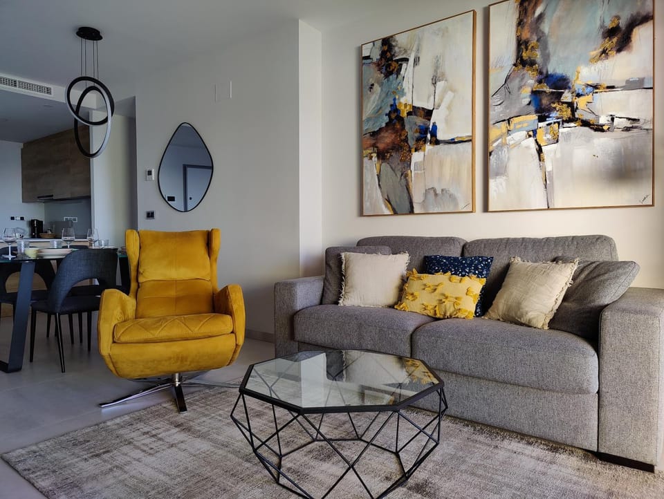 Living room, Seating area