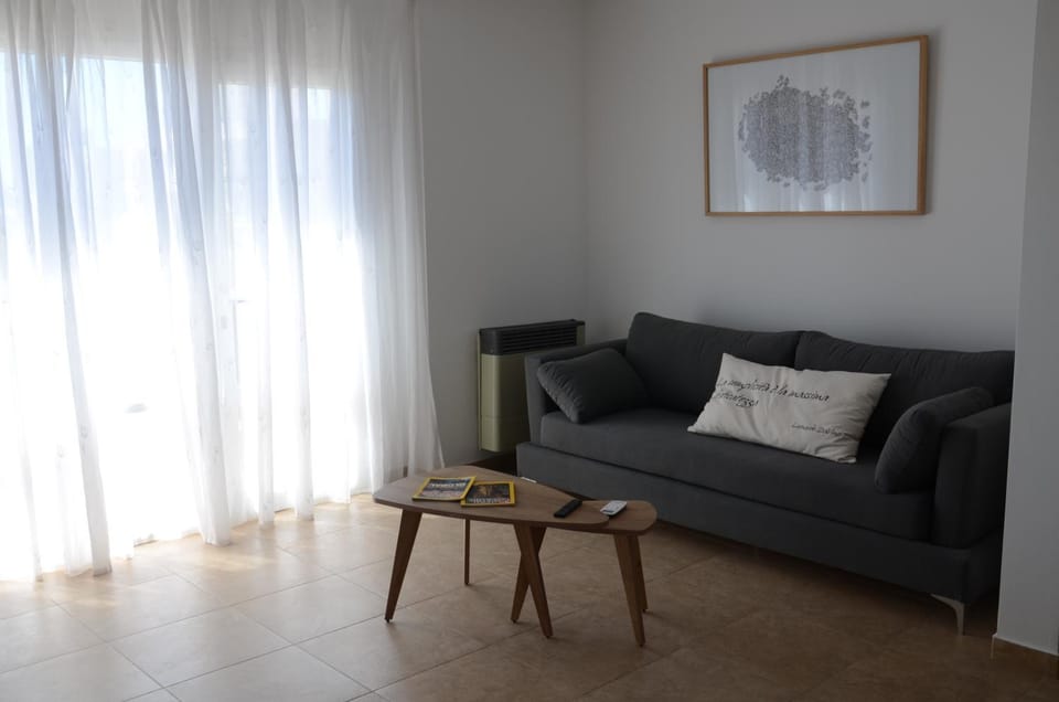 Linea Recta Sur- Aguila Mora, departamento amplio de 3 dormitorios a pasos del mar Apartment in Puerto Madryn