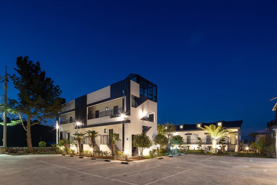 Property building, Night