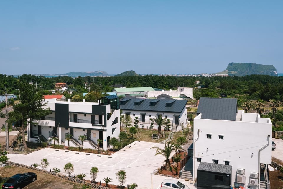 Property building, Bird's eye view