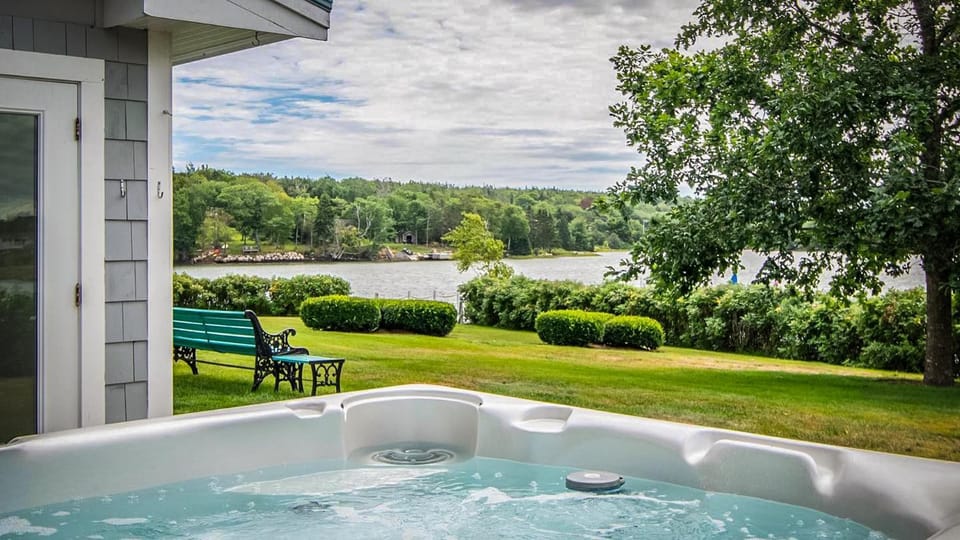 Hot Tub, Sea view