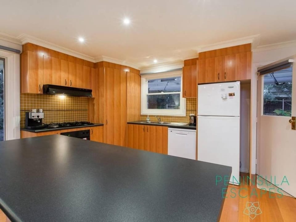 Coffee/tea facilities, Kitchen or kitchenette, dishwasher, pet friendly, stove