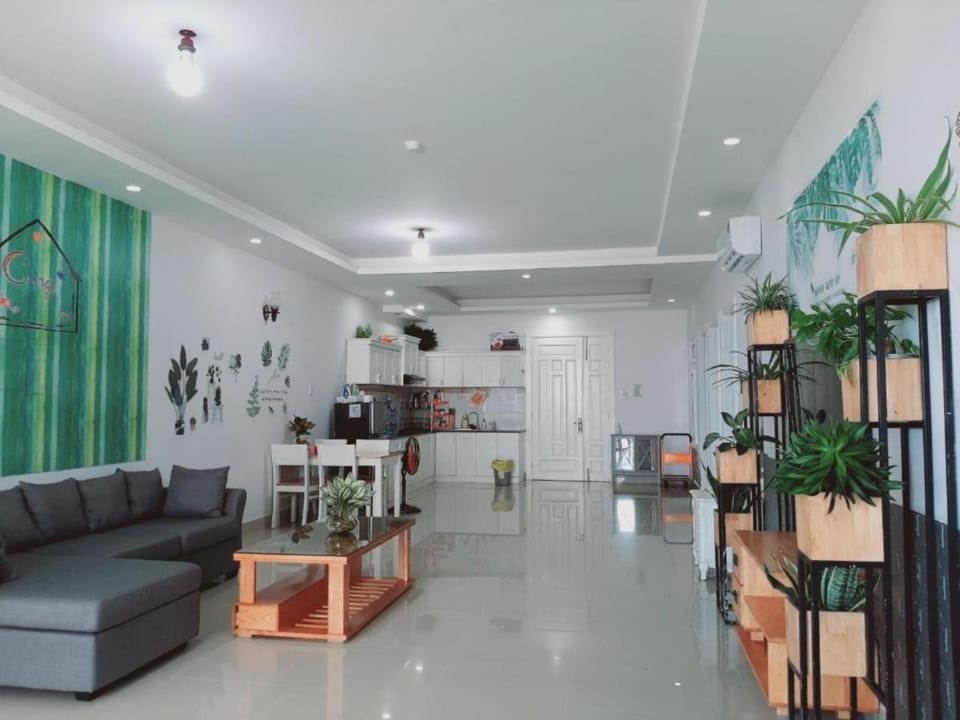 Kitchen or kitchenette, Living room, Seating area