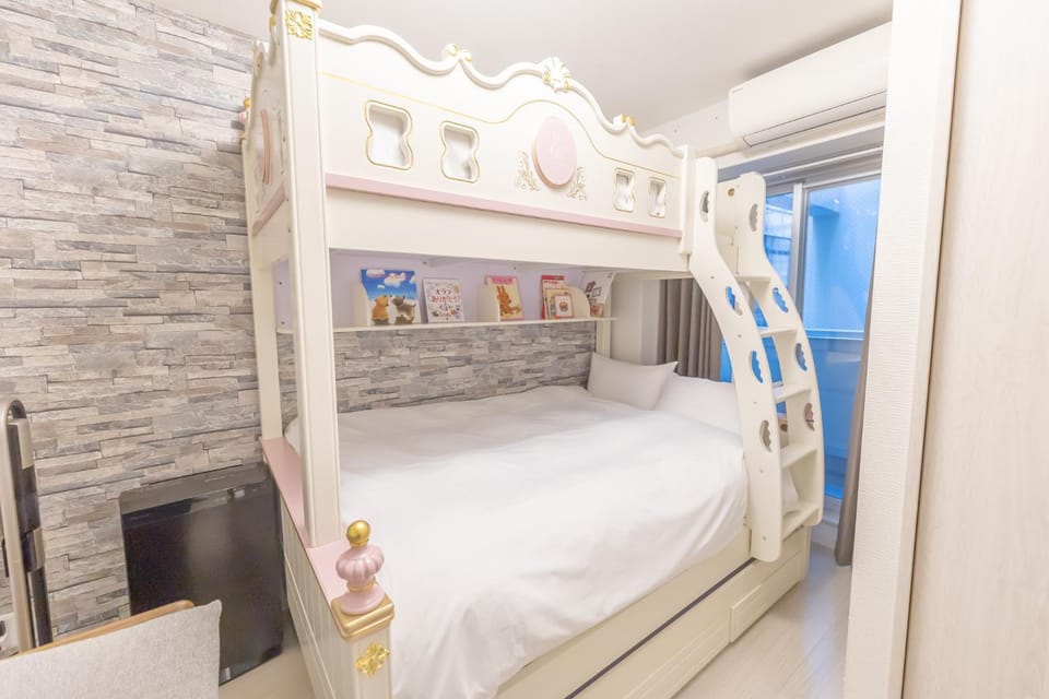 bunk bed