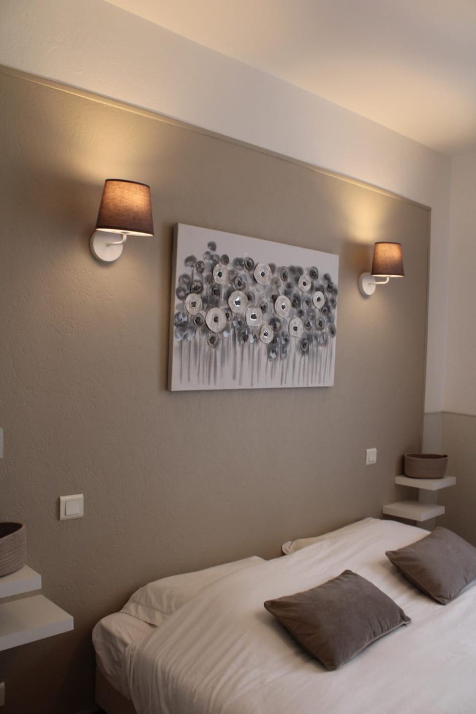 Coliwork Le Saint Romain Hotel in Nouvelle-Aquitaine