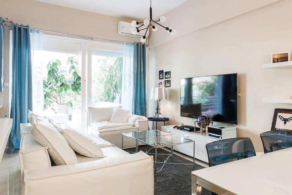 Lux Beach Apartment Apartment in East Attica Regional Unit, Greece