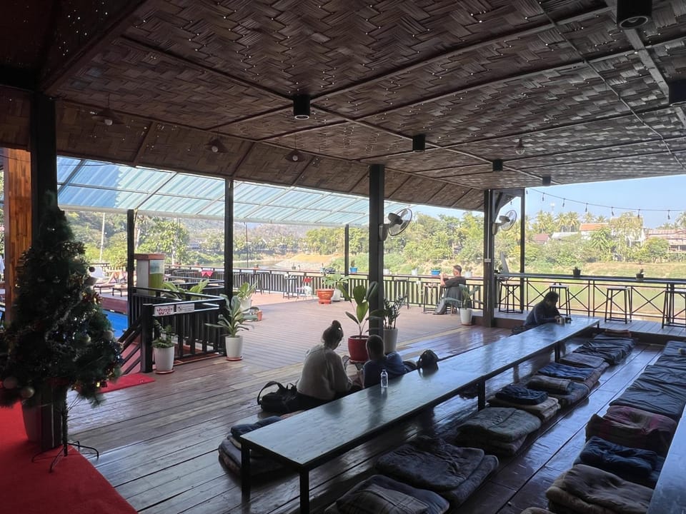 Natural landscape, Balcony/Terrace, Seating area