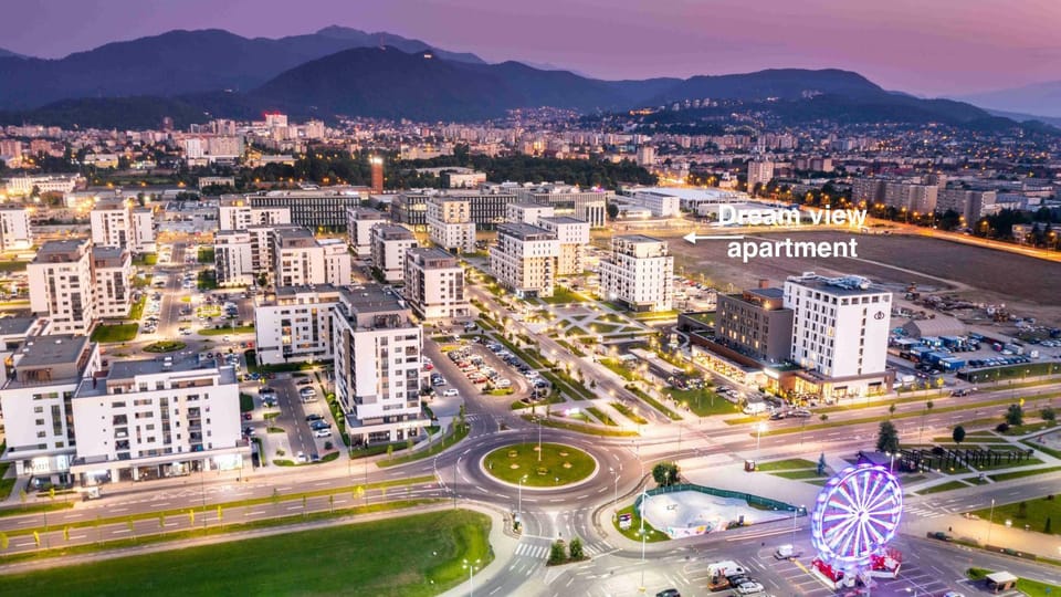 Property building, Neighbourhood, Bird's eye view, Mountain view