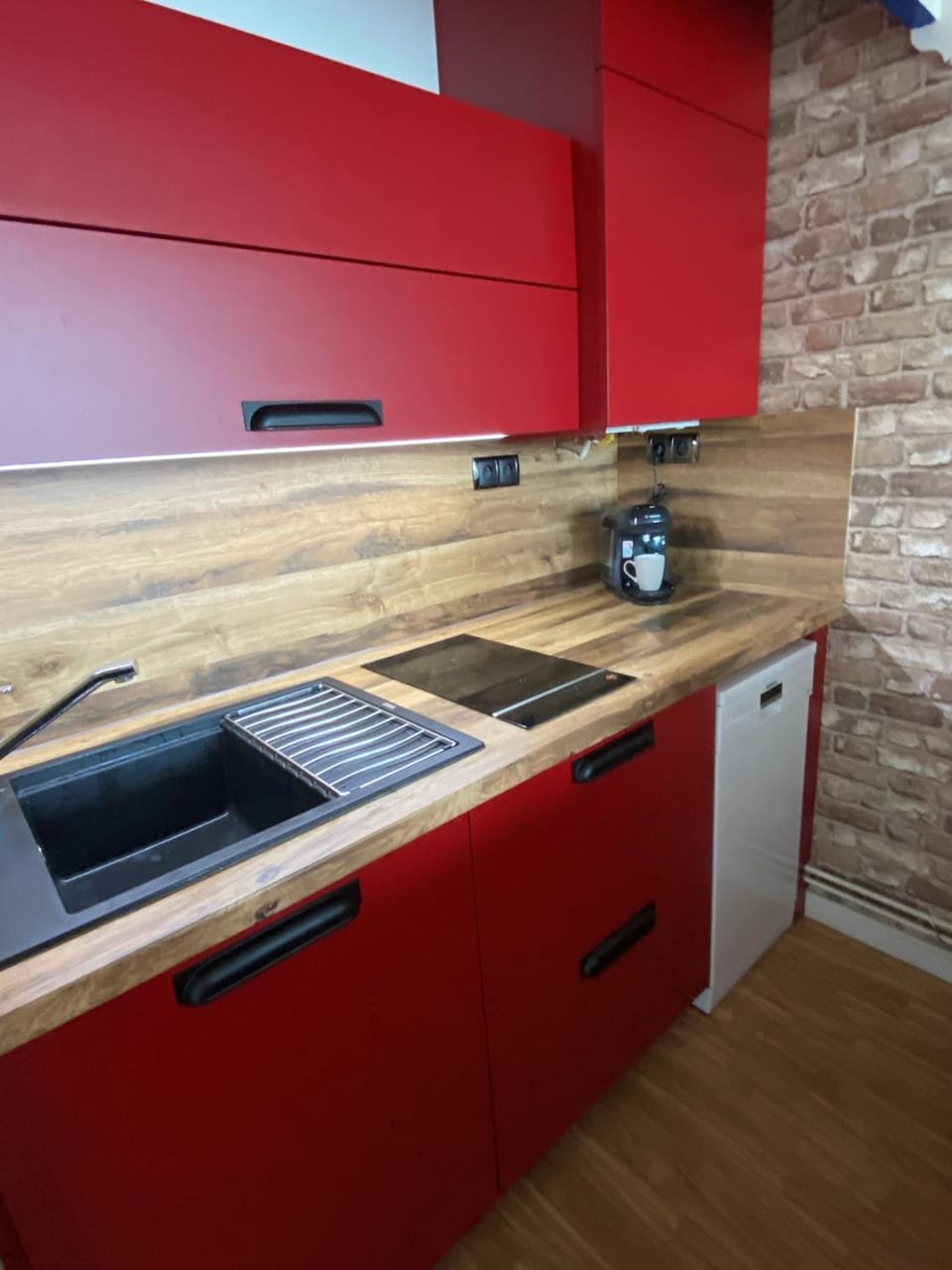Kitchen or kitchenette, kitchen